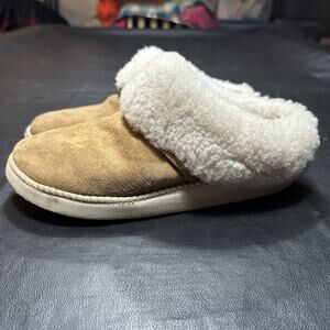 OluKai Women's Tan Suede Slippers with Cream Shearling Collar